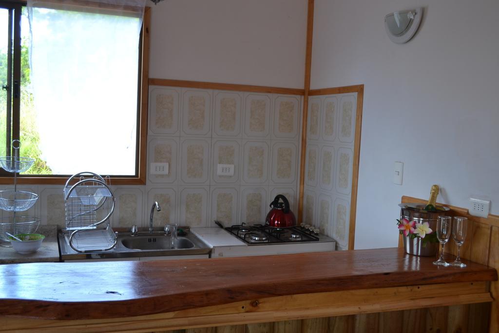 Cabanas Henua Iti ハンガ・ロア エクステリア 写真